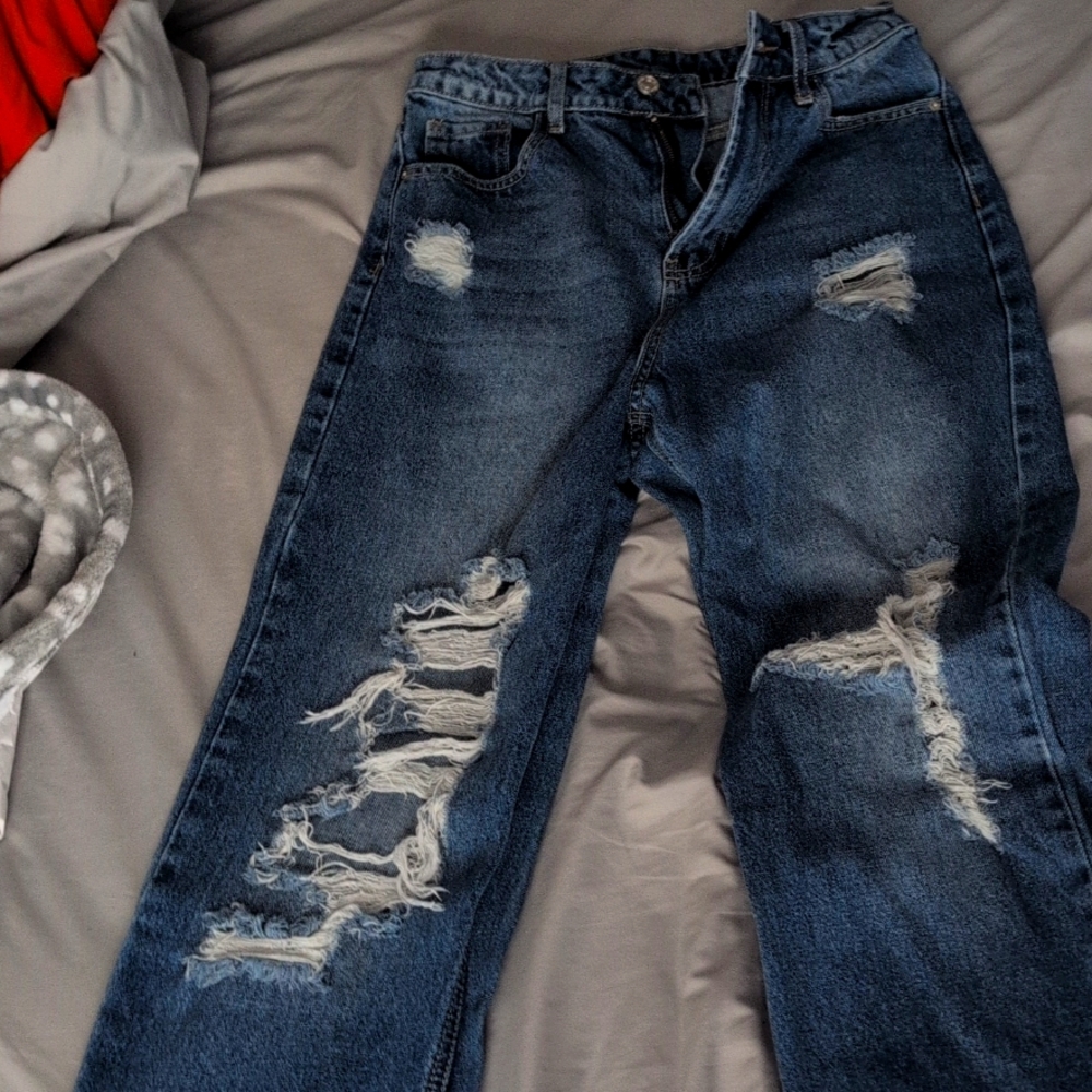 Distressed Jeans